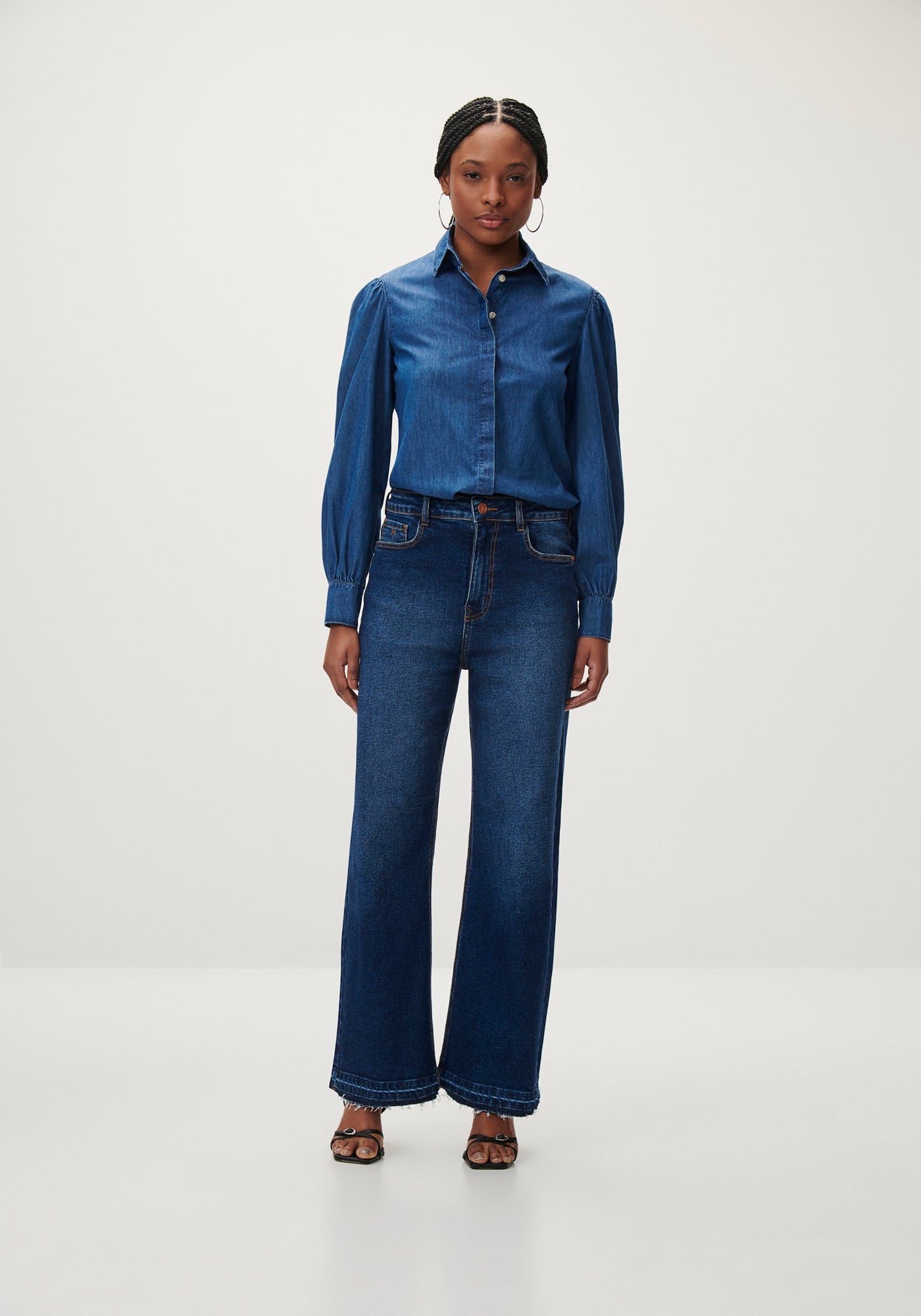 Vaqueros Wide Leg y corte superalto