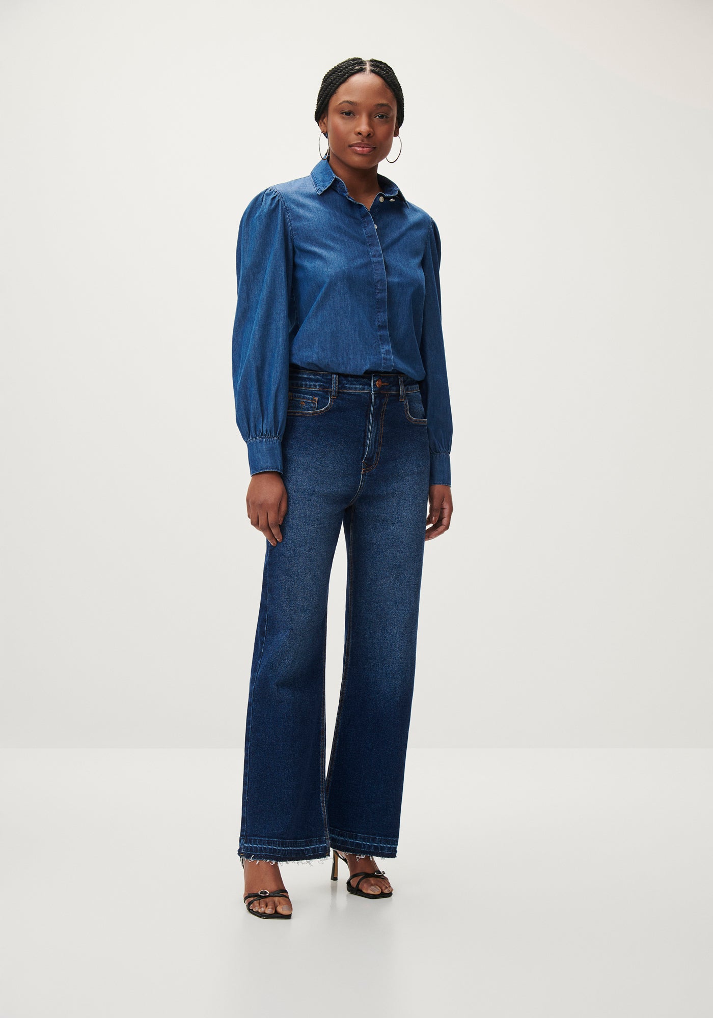 Vaqueros Wide Leg y corte superalto