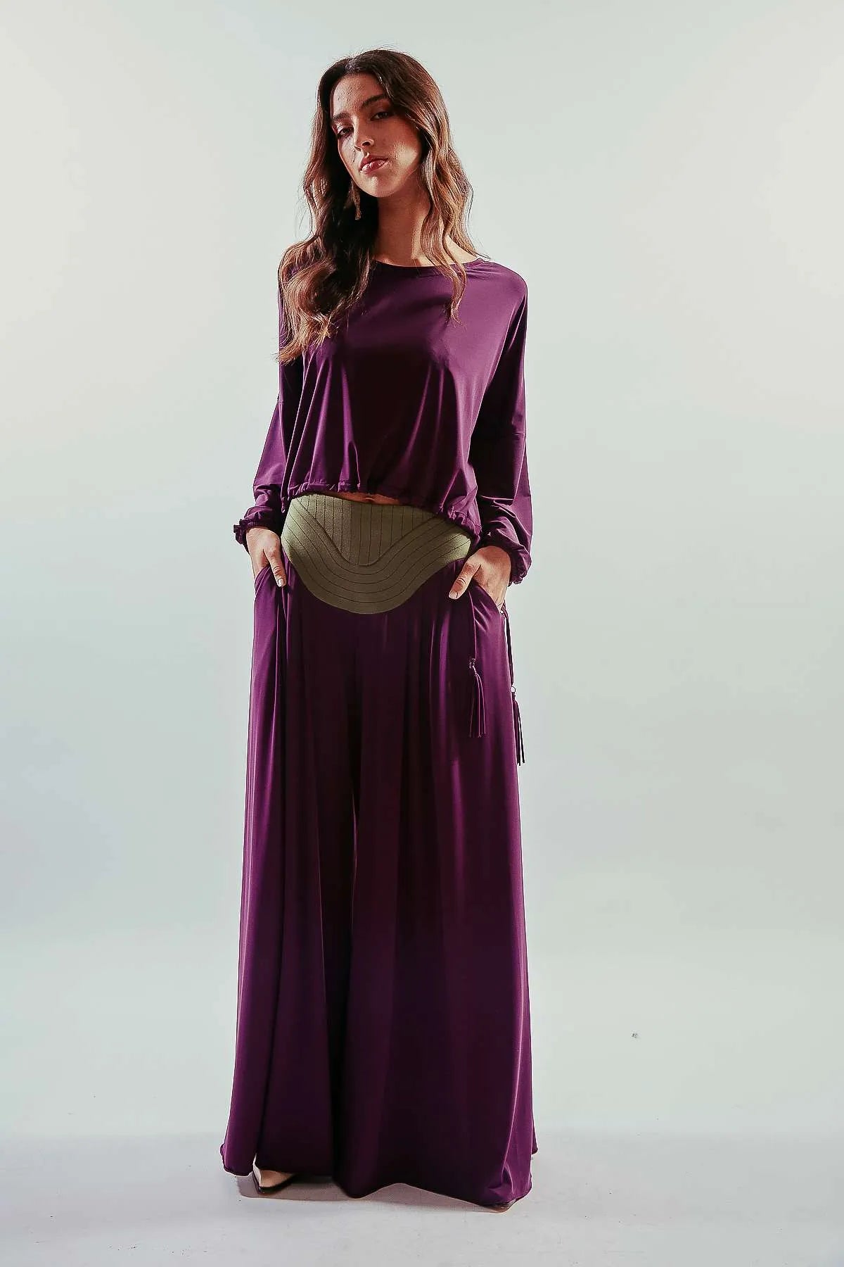 Pantalón largo pata elefante morado y verde en cintura